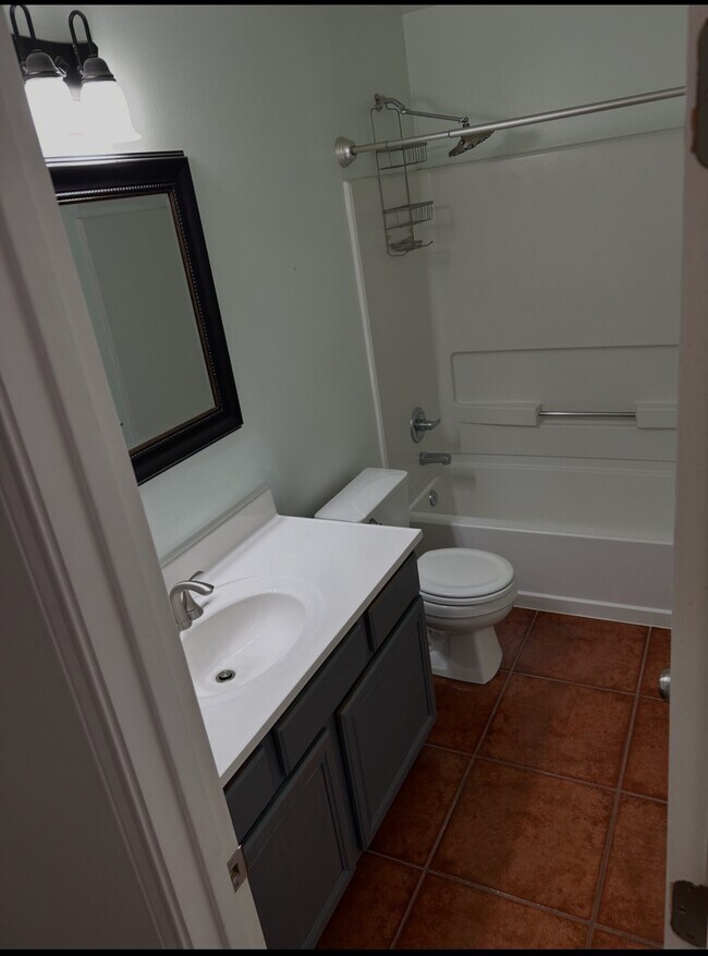 Building Photo - 7623 Village Mill Ln