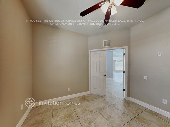 Building Photo - 481 Dagama Dr