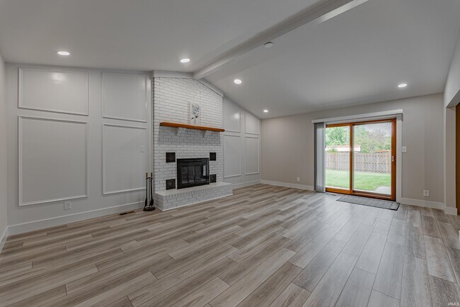 Building Photo - 6840 Copperfield Dr