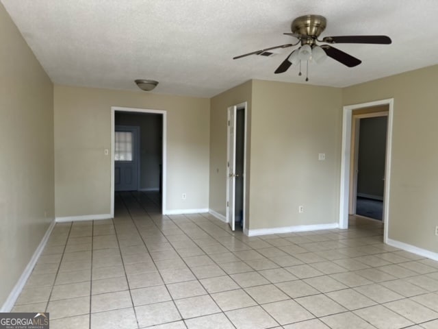 Building Photo - 323 Carriage Ln