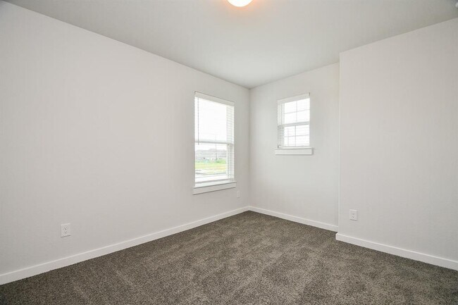 Building Photo - 7542 Coral Ter Dr