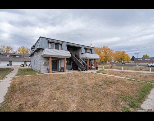 Building Photo - 2418 Pattison Ave