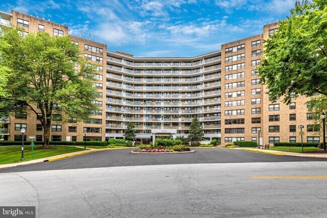 Building Photo - 1600 Hagys Ford Rd N