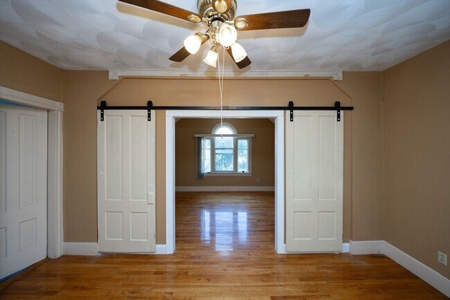 Building Photo - 35 Tirrell St