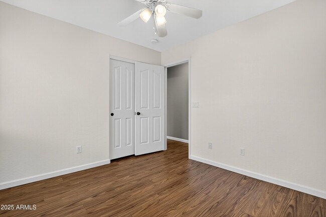 Building Photo - 15481 W Mauna Loa Ln