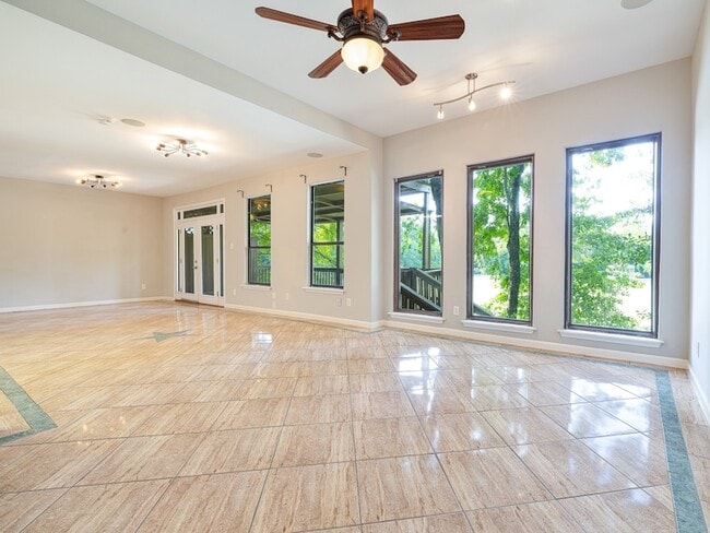 Building Photo - 12660 Briar Patch Dr