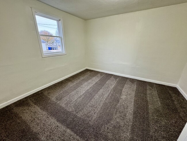 Building Photo - 1419 N Purdum St