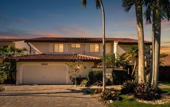 Building Photo - 2560 Bass Way