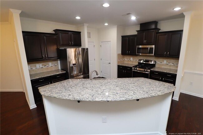 Building Photo - 208 Kylemore Cir