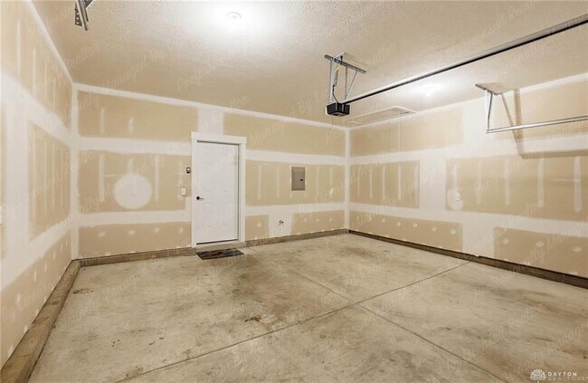 Building Photo - 629 Bungalow Ct