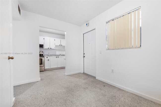 Building Photo - 2661 SW 11th St