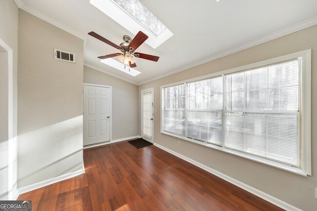 Building Photo - 2045 Fairways Ct