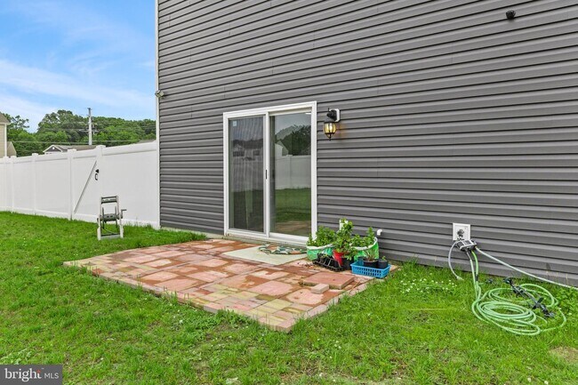 Building Photo - 1650 Terrapin Cir