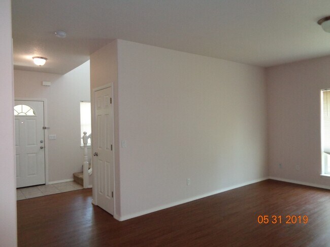 Building Photo - 1815 NW 23rd St