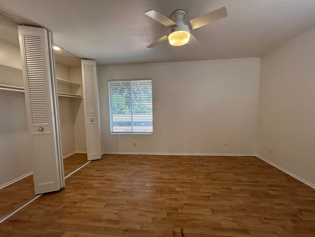 Building Photo - Bright & Updated 1BR Condo in Prime Walnut Creek Location – Vaulted Ceilings & Pool Access!