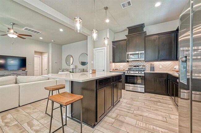 Building Photo - 228 N Spotted Fern Dr