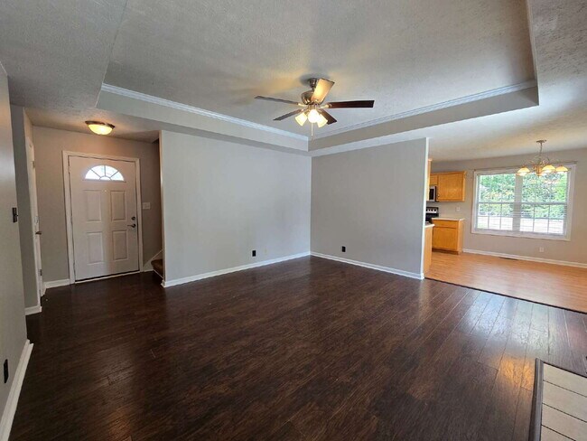 Building Photo - 3225 Veranda Cir