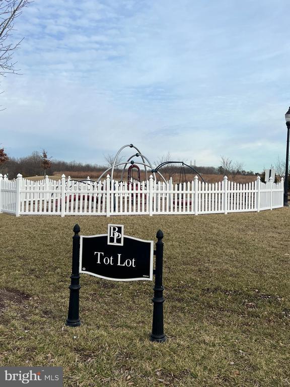 Building Photo - 14621 Bentley Park Dr