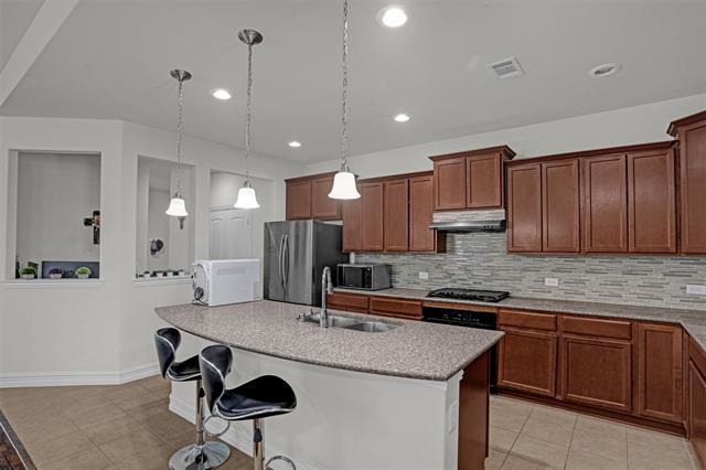 Building Photo - 208 Copper Canyon Dr