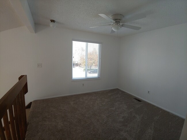 Building Photo - 2340 E Cherrywood Dr
