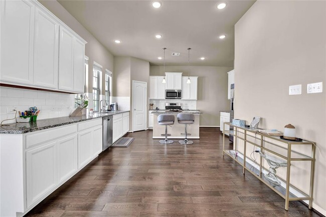 Building Photo - 1715 Billfish Blvd