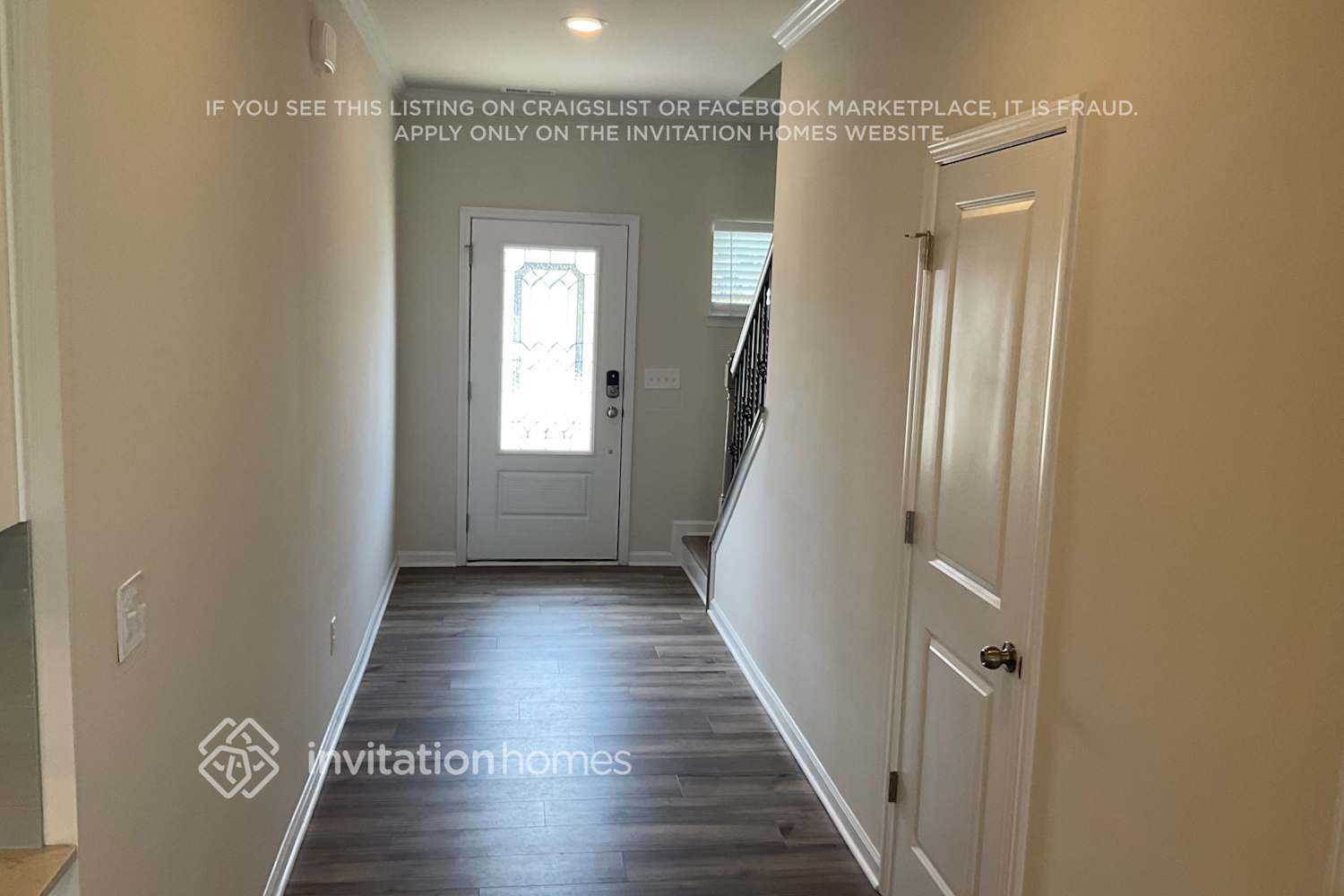 Building Photo - 113 Watrous Way