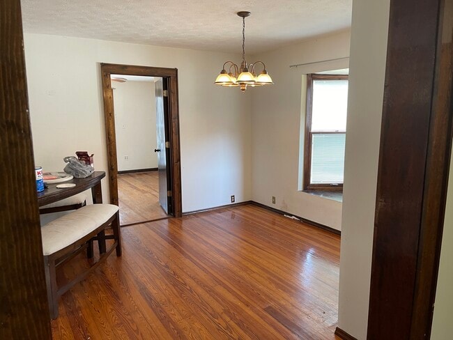 Building Photo - 2523 Scottish Pike