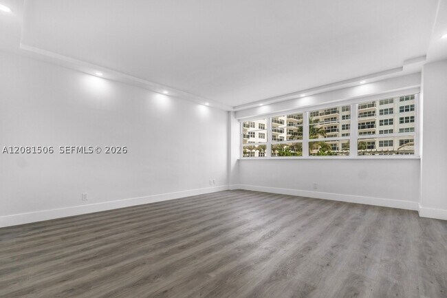 Building Photo - 3430 Galt Ocean Dr
