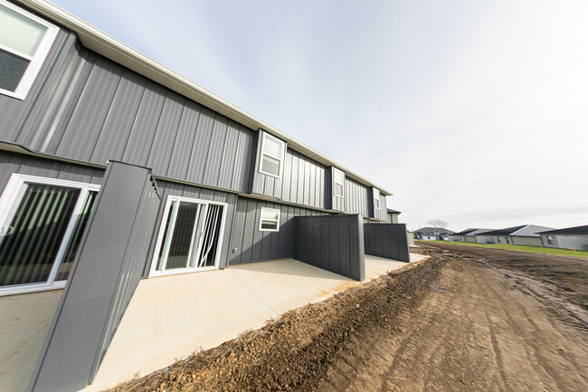 Building Photo - 366 SE 85th Rd