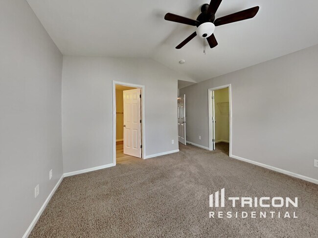Building Photo - 3935 Carolina Cherry Dr