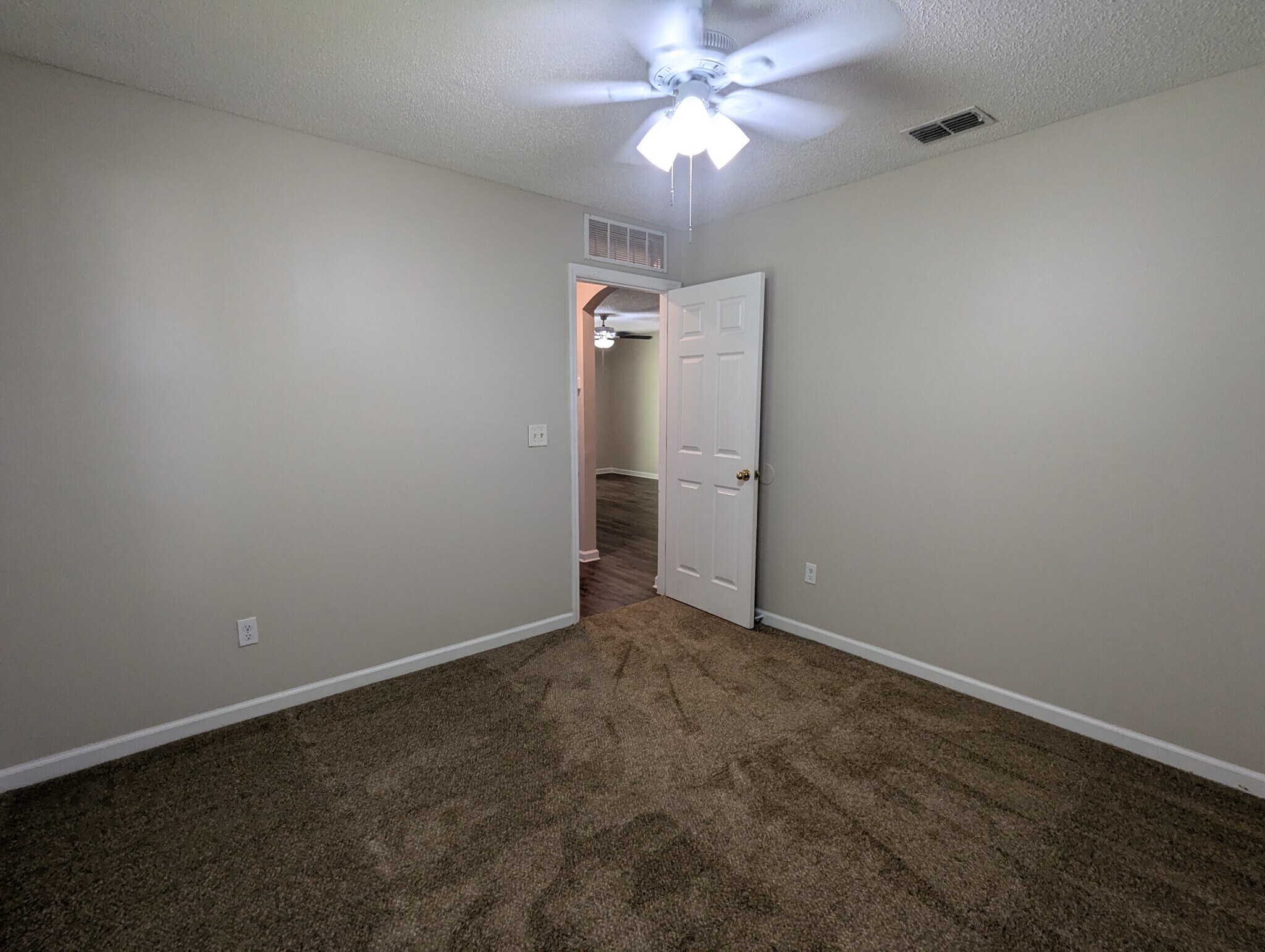 Building Photo - 126 Plantation Point Dr