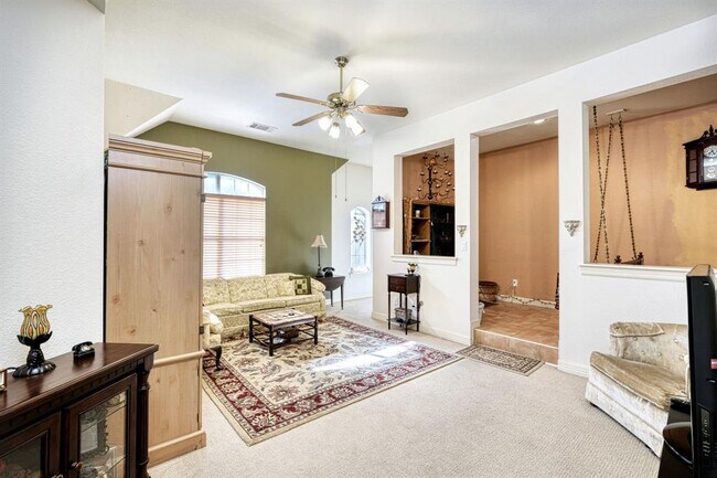Building Photo - 1800 Bluffwood Pl