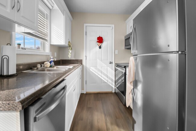 Building Photo - 3741 Cave Mill Ct