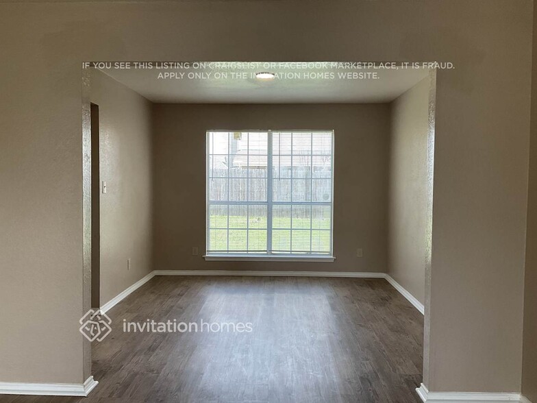 Building Photo - 4156 Hathaway Dr