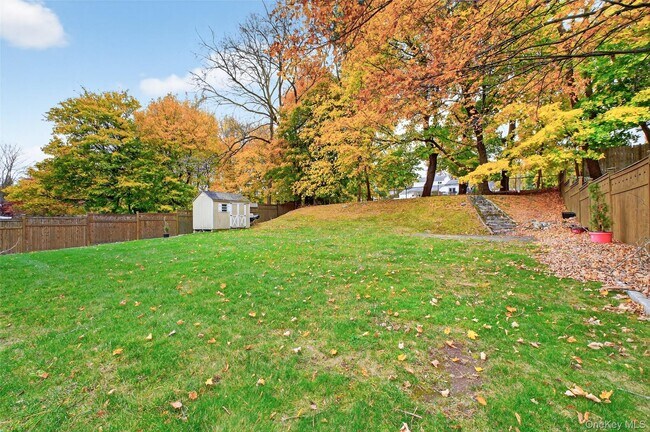 Building Photo - 913 Parkway Pl