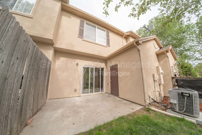 Building Photo - 12780 Ivanhoe St
