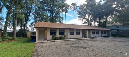 Building Photo - 1715 SW 69 Way