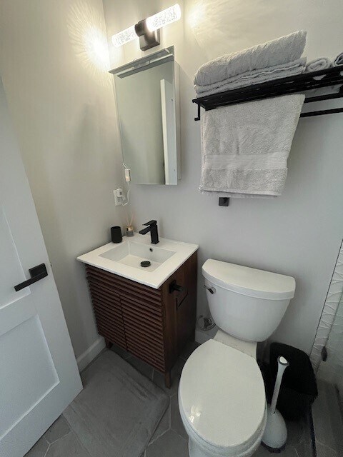 Bathroom - 2831 S Bedford St