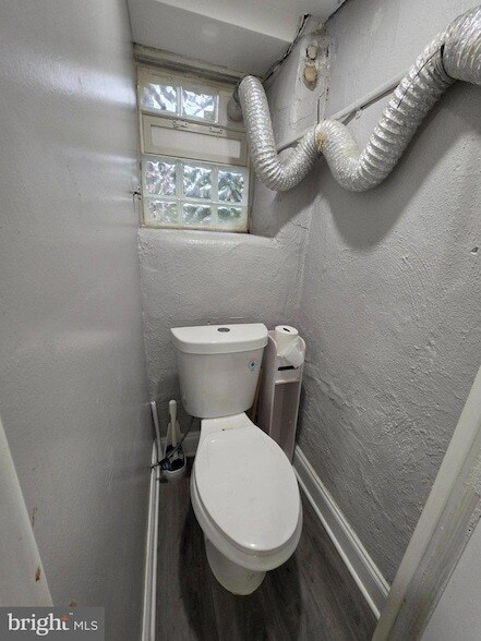Building Photo - 408 Slocum St
