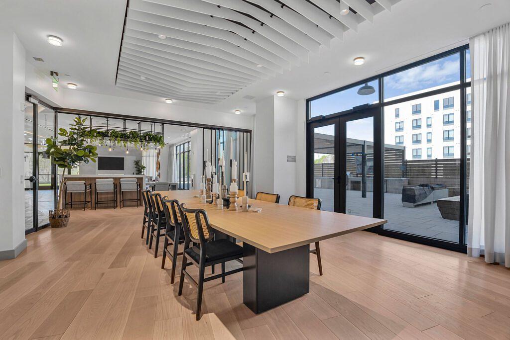 Building Photo - 39 Railroad Ave