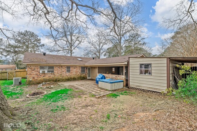 Building Photo - Check Out this 3 bed 2 bath in Bossier!!