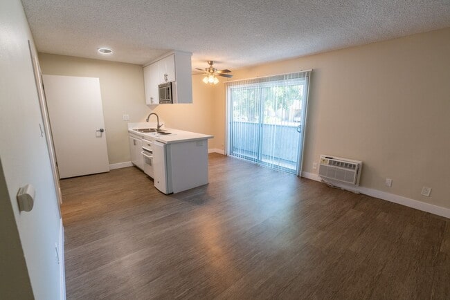 Interior Photo - 245 South Serrano Ave