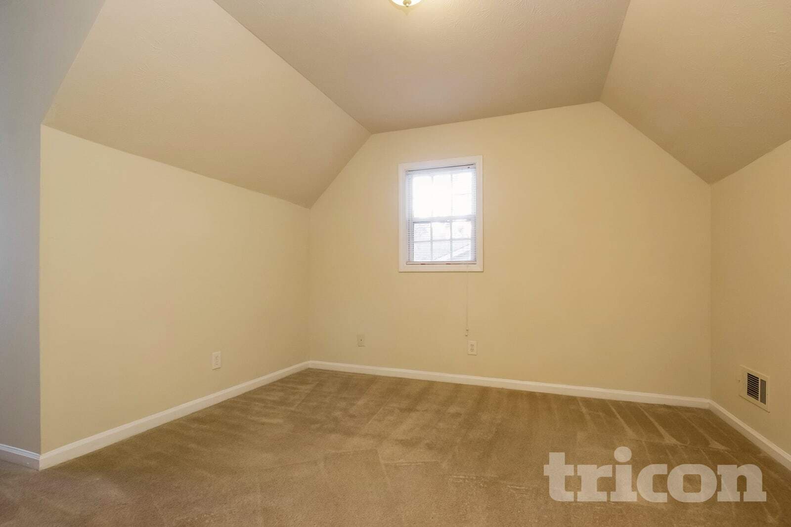 Building Photo - 1145 Woodington Cir