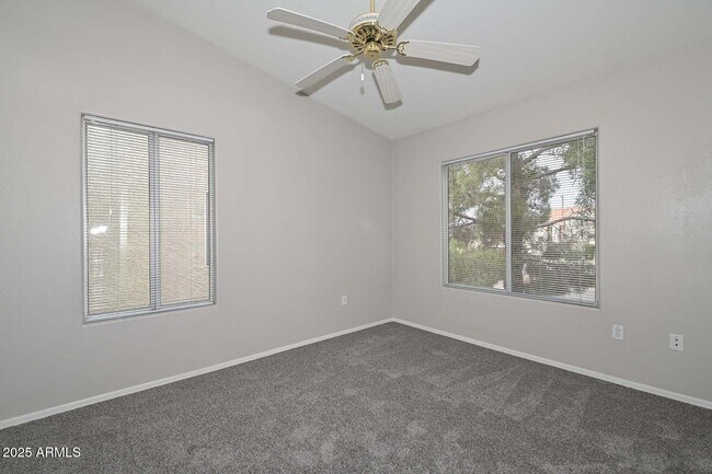 Building Photo - 7101 W Beardsley Rd