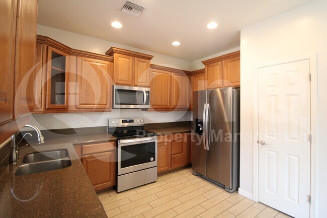 Building Photo - 7531 E Majestic Palm Ln