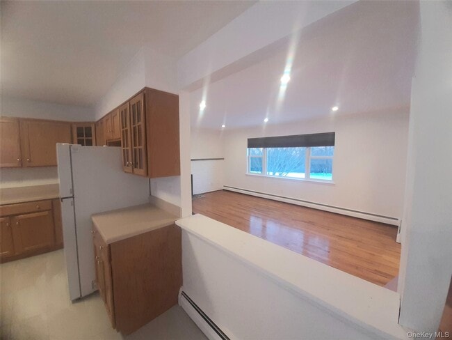 Building Photo - 180 Sylvan Lake Rd