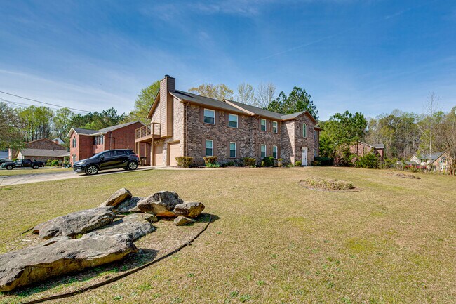 Building Photo - 2056 Sitser Ln