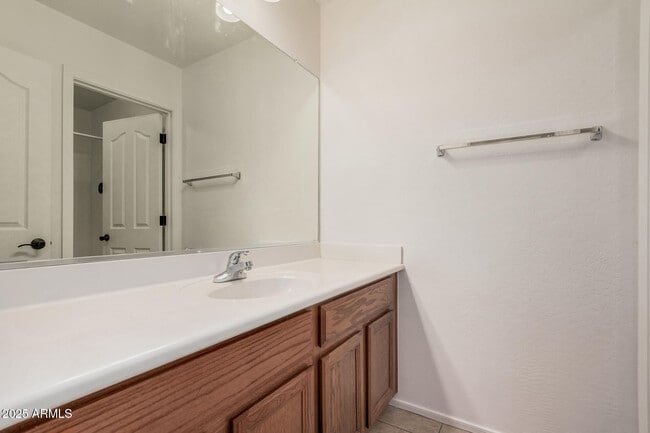 Building Photo - 7352 W Valencia Dr