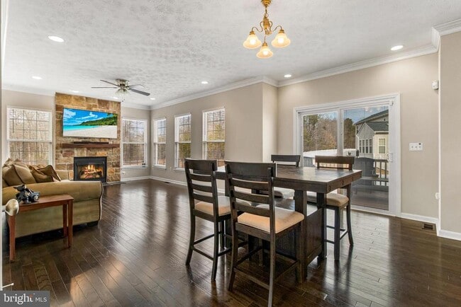 Building Photo - 8920 Flour Ct