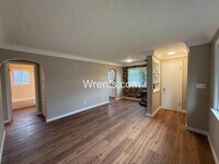 Building Photo - Cute Three Bedroom Home